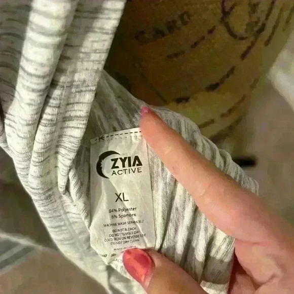 ZYIA ACTIVE melange long sleeve open back gym top size XL - Picture 4 of 5